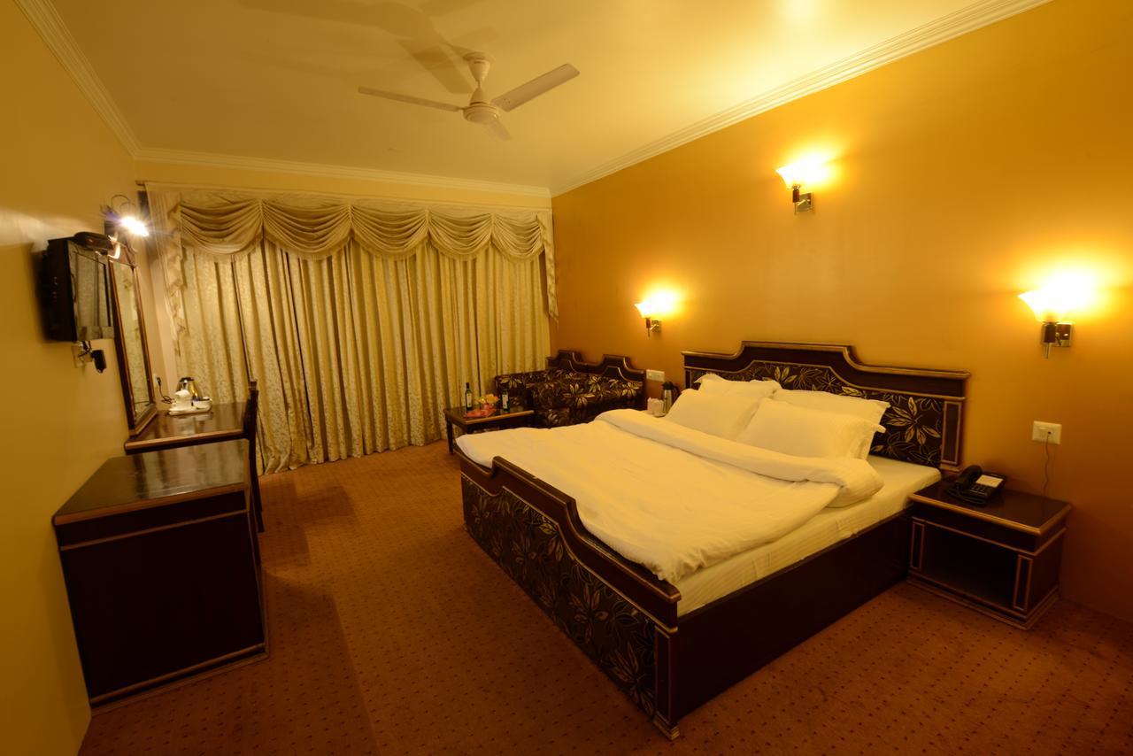 Hotel Park Paradise Manali Manāli Kültér fotó