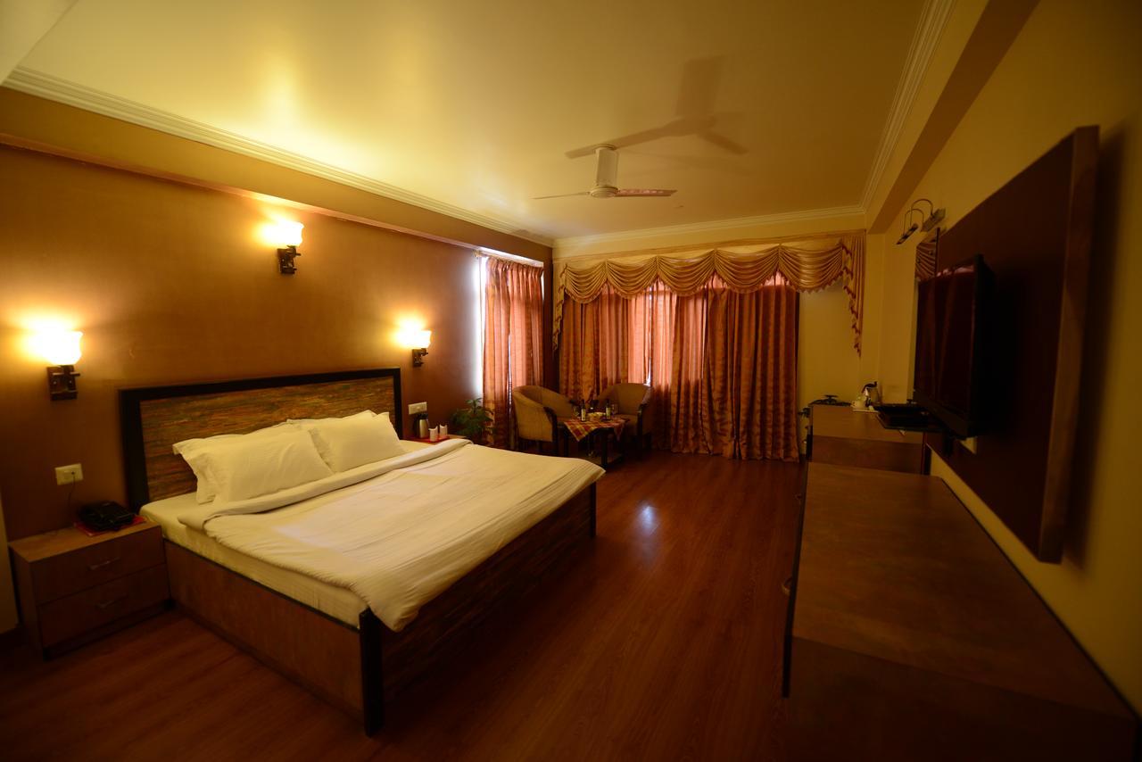Hotel Park Paradise Manali Manāli Kültér fotó