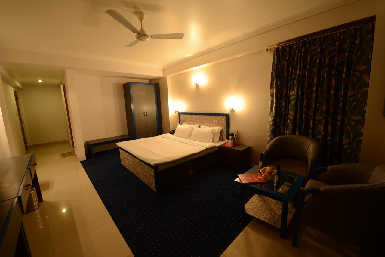 Hotel Park Paradise Manali Manāli Kültér fotó